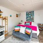 Cosy Garden Room