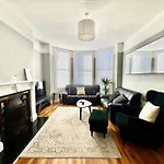 Super Central! Large 3 Bed Ground Floor