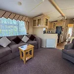 Great 6 Berth Caravan For Hire At Cherry Tree Holiday Park In Norfolk Ref 70801C
