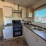 Lovely 6 Berth Caravan At Cherry Tree Holiday Park, Ref 70403C