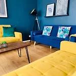 Executive Apartment, City Central