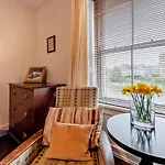 4 Bed In Pembroke 85835