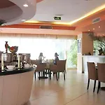 Oriental Glory Hotel