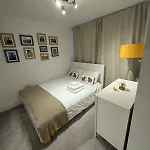 Double Bedroom With Dedicated Private Bathroom