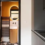 No 5 By Warren Collection