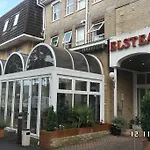 Elstead Hotel