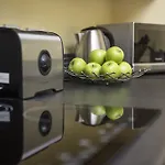Horizon Hotel Apartments - Close To Beach, Train Station & Southend Airport