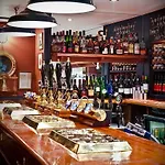 Finnygook Inn