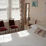 Hadleigh Gables Hotel