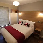Salisbury Renovated Apartment