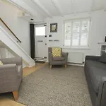 Marine Gardens - Central - By Brighton Holiday Lets