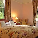 Troutsdale Lodge