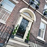 Ware Rodney Street