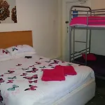 The Woodley Hotel