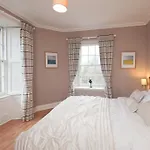The Raeburn Place Residence