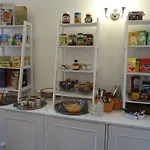 Barnes'S Rest Bed And Breakfast And Caravan