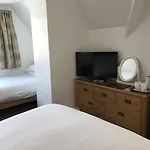 Chellowdene Guest House