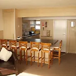 Lynton Apartments