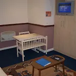 Lynton Apartments