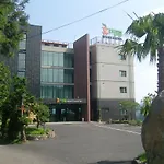 Hyumaru Resort