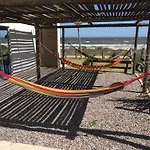 Frente Al Mar Y Cerros