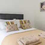 Edinburgh Landmarks Apartments