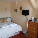 Overstream Guest House