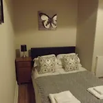 Cosy Flat In Duff Street