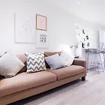 'The Annexe' Harewood Ave