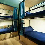 Leuleu Hostel
