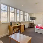 New Boston Guest Accommodation
