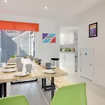 Brighton'S Best Big House - Sleeps 12 To 18 Guests - 5 Bedrooms