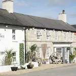 Coach And Horses Inn