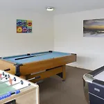 Cockle Cabin- 25064