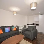 Liverpool At The Strand - Infinity Apartments
