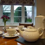 Middle Burrow Bed And Breakfast
