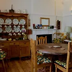 Traditional 2 Bedroom Church Gatehouse