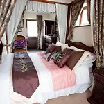 Garden Lodge
