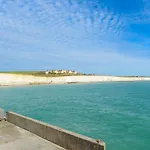 Seaview 2 Bedroom Apartment Brighton Marina