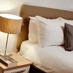 Base Serviced Apartments - Cumberland Apartments
