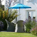 Manorbier Bed And Breakfast