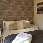 Sweet Suites Residence