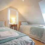 Rose Lodge