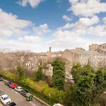 Dean Terrace - Traditional 3 Bed In Stockbridge