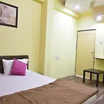 Hotel Drishti Inn