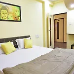 Hotel Drishti Inn