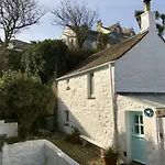 Chapel House, St Ives, Cornwall - One Bedroom Cottage