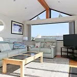 Sea View House