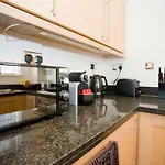 Chinegate Manor - Superb 2 Bedroom Apartment