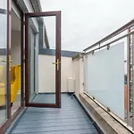 Central Belfast Apartments Winter Gardens II